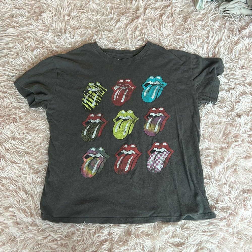 Small rolling stones graphic tee